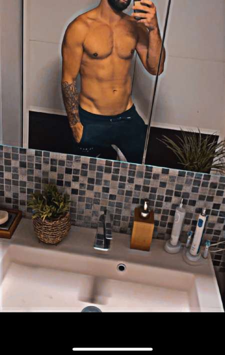  Jeune homme cherche cougar