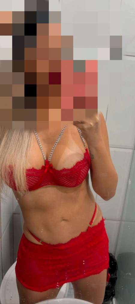  Belle et �l�gante br�silienne