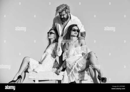  Beau couple m�r cheche femme m�r