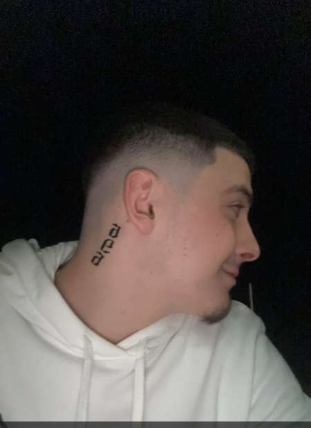 Jeune 19 ans cherche femme pour s�amuser