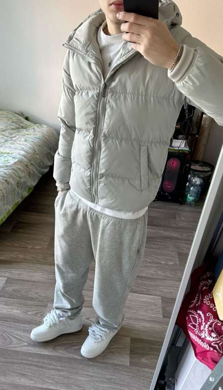 Recherche une femme pour faire ma premi�re fois