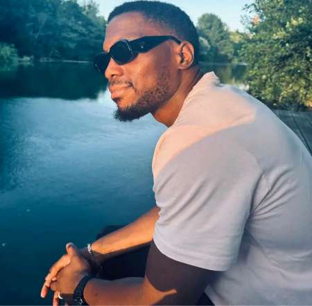  Accompagnateurs escort black