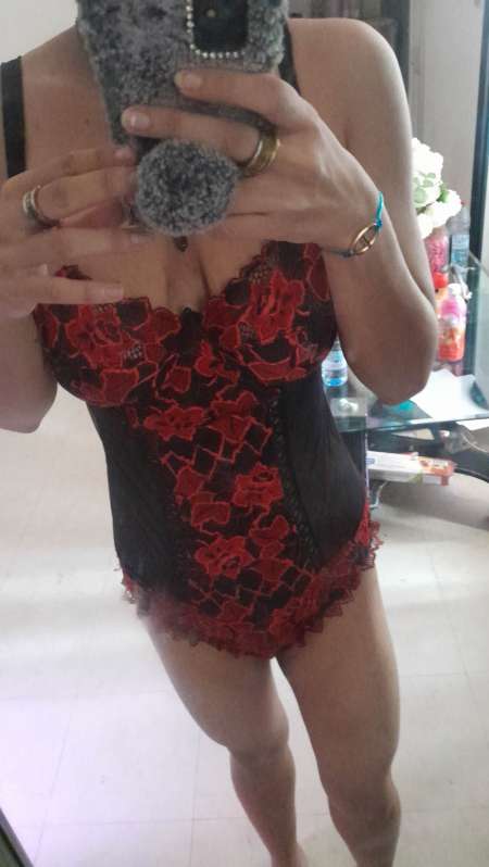 Maryse de retour creole blanche tres mince