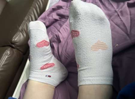 S�ance f�tichiste des pieds en scoquette