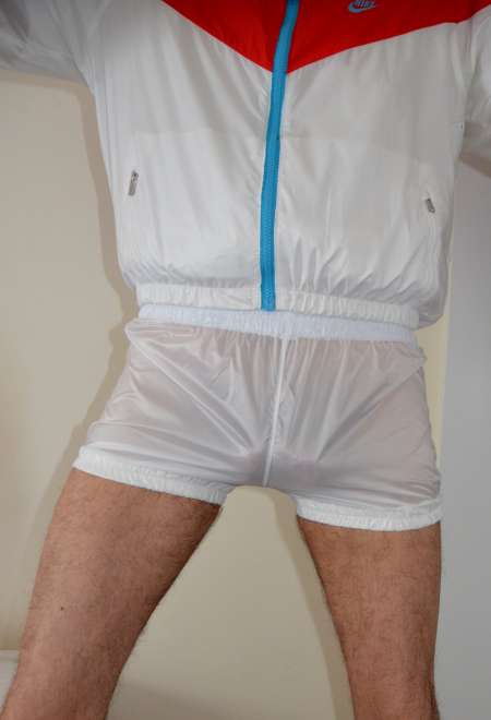 Chercher un mec qui se fait tripoter paquet