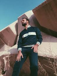 Homme cherche femme ou couple