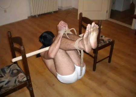 Jeunes homme soumis cherche la torture