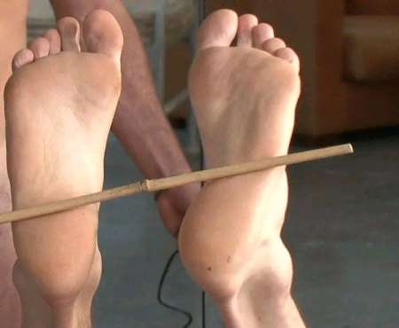 Jeune soumis pour les jeunes homme