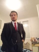 jeune homme de 18 ans cherche femme ou femboy