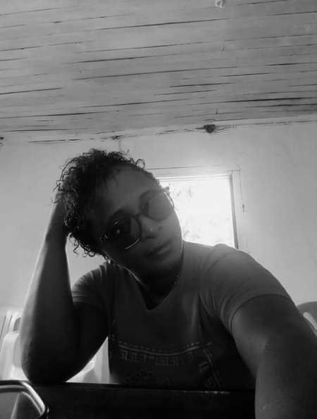 Femme bi.cherche couple ou homme ou femme