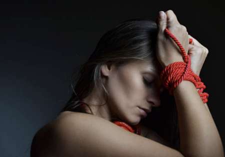  Dominant cherche sa nouvelle soumise