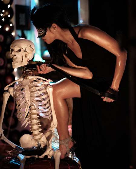  D�esse � v�n�rer...