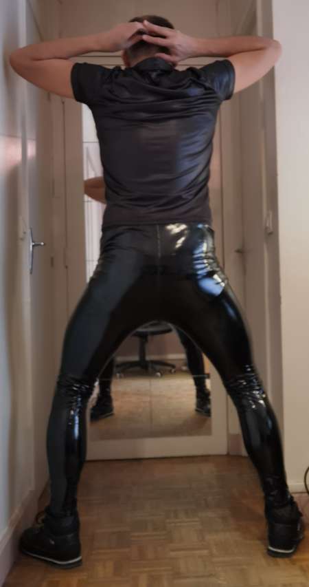 Soumis de Marseille pour une femme dominatrice