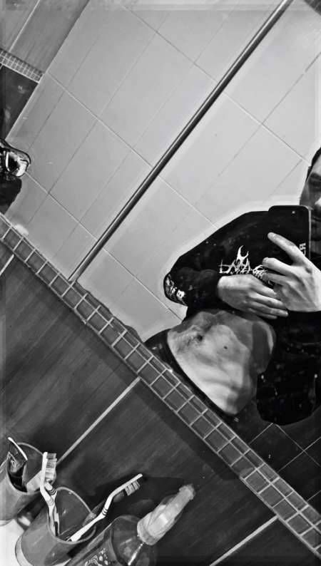  Un homme recherche un couple ou une femme :)