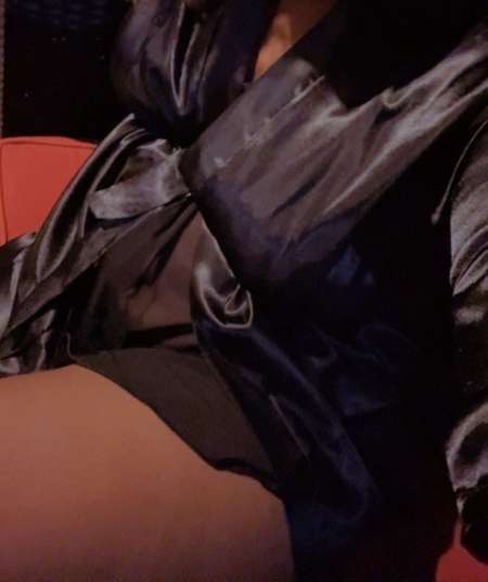 Couple 30aines d�ann�es cherche Femme Bi ou Escort