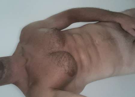 Bel homme muscl�, recherche femme pour moment symp