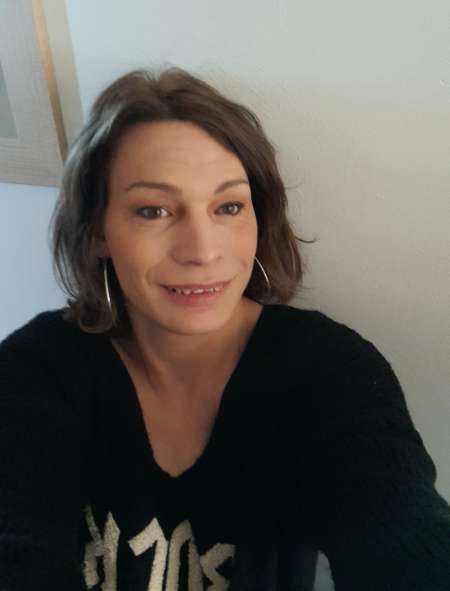 JULIA CAGNES .......