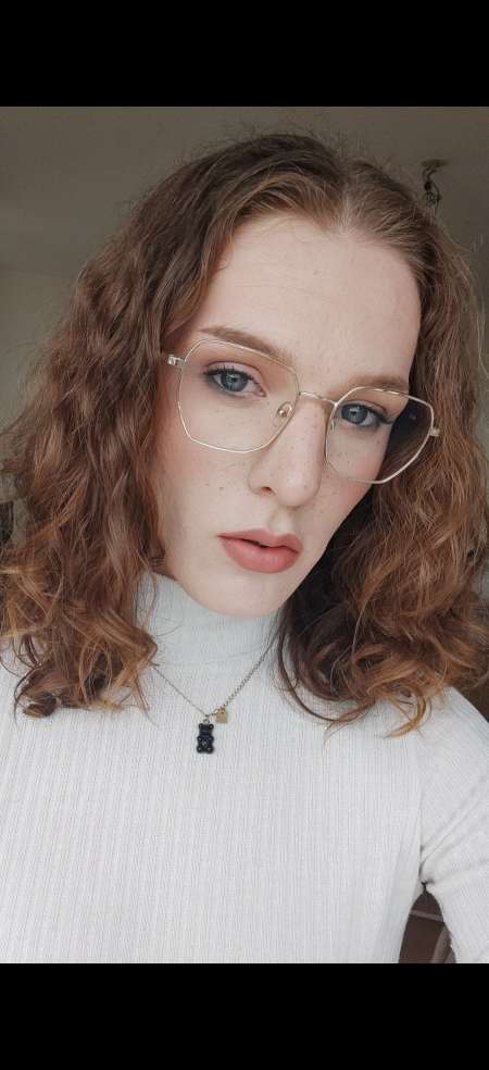 Anna jeune femme trans de 24 ans