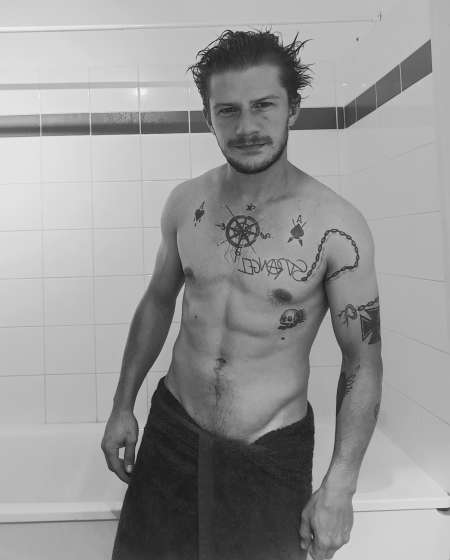 Homme h�t�ro disponible pour soir�e