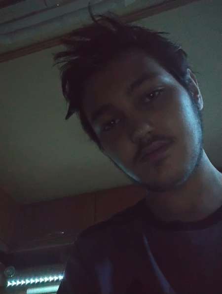 Je suis un baux jeune tres exit� gigolo