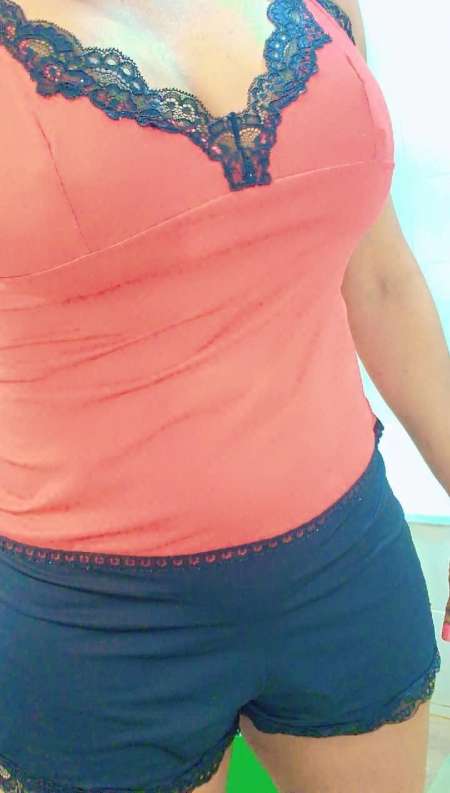 Lara massage 4 mains