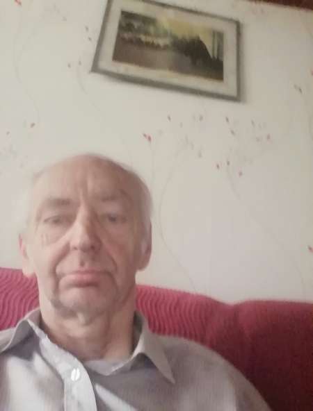 Homme cherche 'femme' ou. Couple