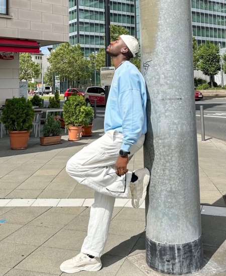 recherche une vraie relation amoureuse.