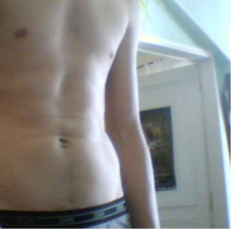 Mignon escort boy pour femme 18-60ans