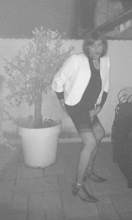Bougeoise salope travesti
