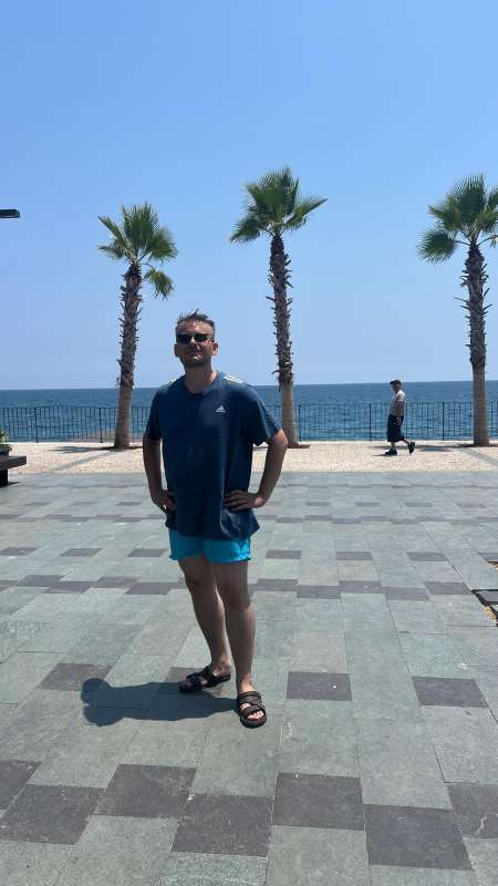 Jh cherche toutes sortes de plan cul h�t�ro