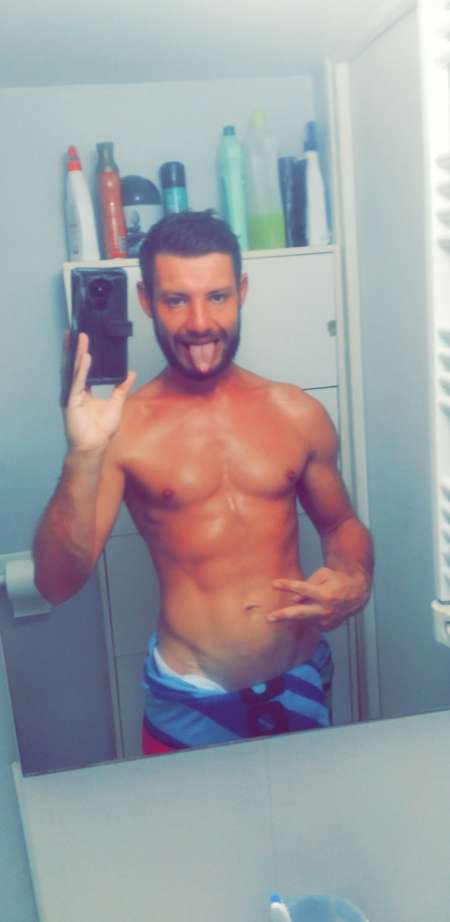 JH cherche F pour passer un doux moments agr�ables