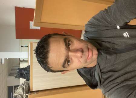 De passage cherche � me montrer