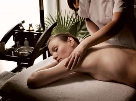 Massage total pour femme uniquement