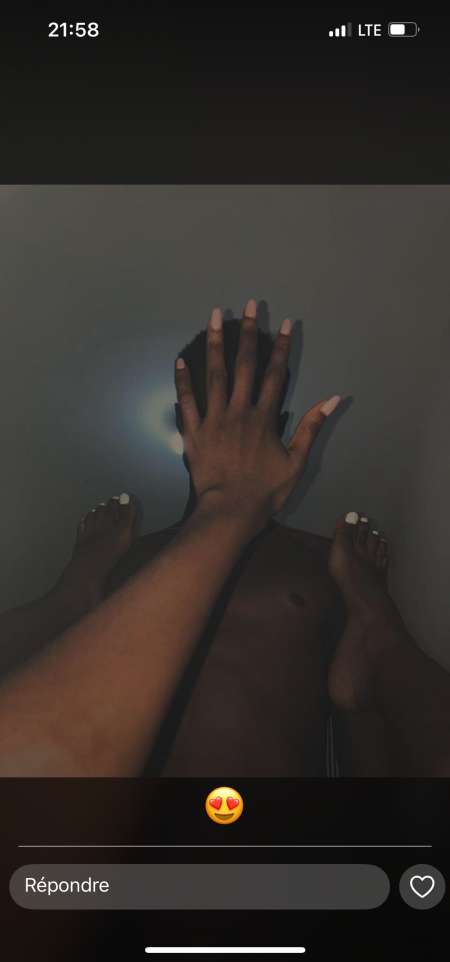 Jeune homme � votre disposition mesdames