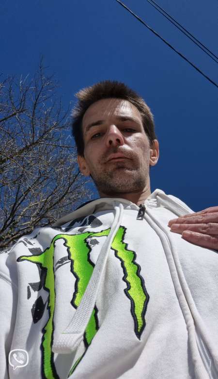 CHERCHE FEMME 18-35 ANS POUR 1ERE FOIS