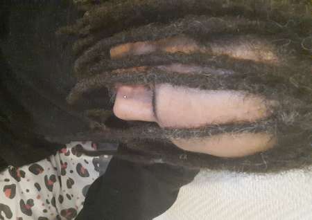 Metisse antillais escorte hetero uniquement.