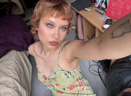 Reine cherche daddy virtuel/ moneyslave