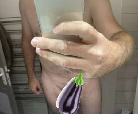 Cherche homme vicieux + de 60 ans aimant branler