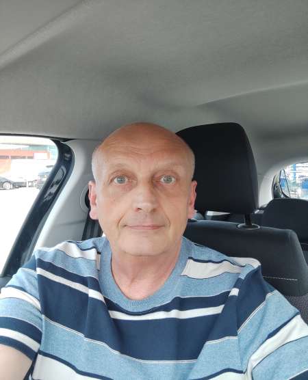 H 67 ans recherche femme pour petite rencontre