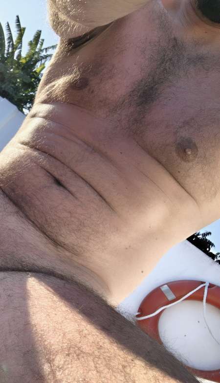 H 35a propose massage naturiste