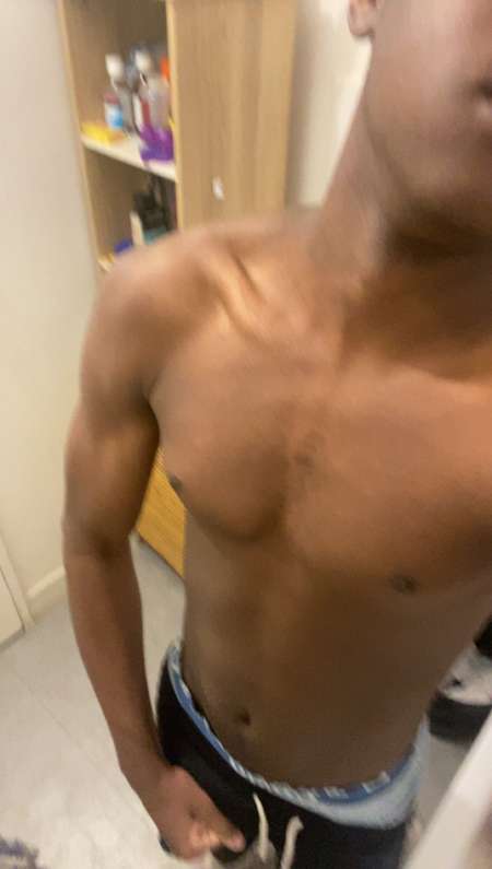 Grosse bite noir pour vous servir