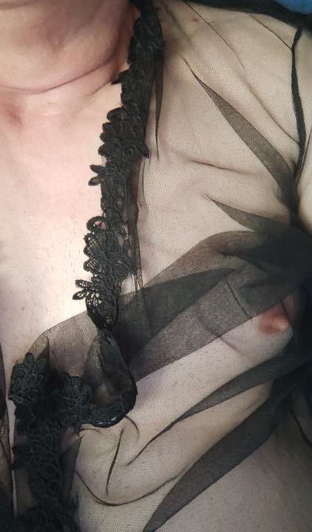 Su*e en voiture vendredi ou samedi soir.