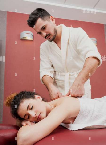 MASSAGE UNIQUEMENT POUR FEMME