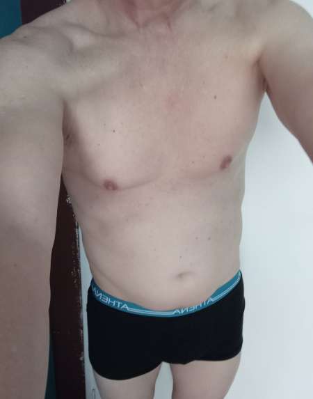 H.58 ans, phys agr�able, recherche une ma�tresse