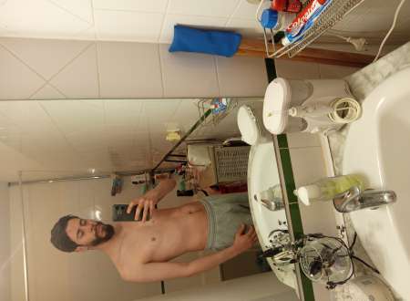 Je suis un homme de 30 ans qui cherche une Femme