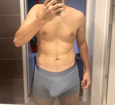 Jeune homme pour femme de plus de 35 ans