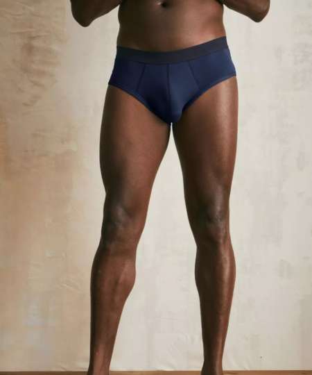 Homme Noir checher femme pour passer du bon temps