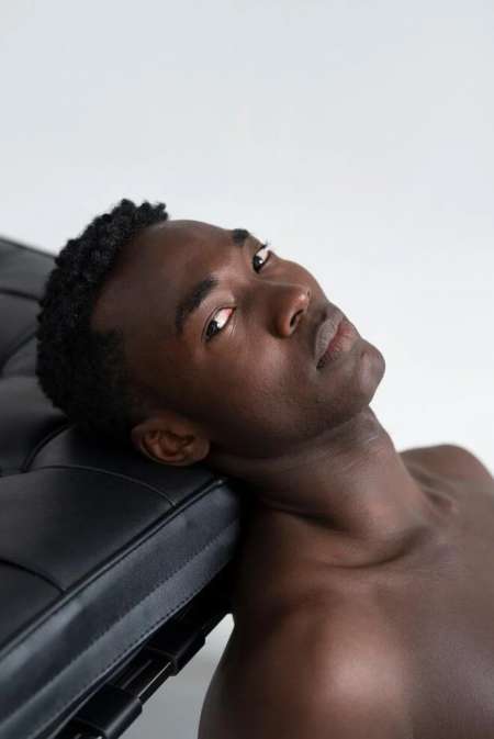  Une grosse bi..te pour les femmes