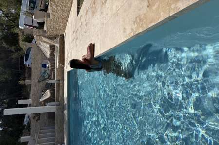 jeune femme pleine d ambition 