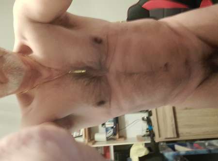 Recherche jeune femme aimant les vieux